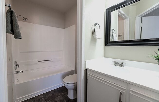 2 beds, 2 baths, 935 sqft, $2,098, Unit 301