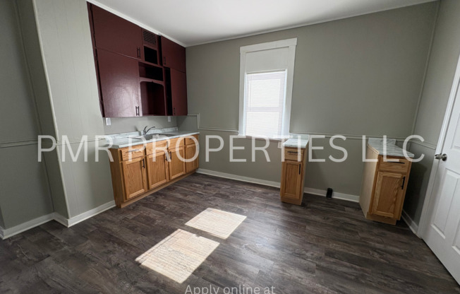 Studio/ 1 Bathroom-House