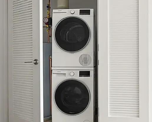 2 beds, 2 baths, $7,950, Unit 1101