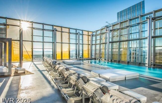 VEER TOWERS! BEAUTIFUL 1 BEDROOM UNIT!