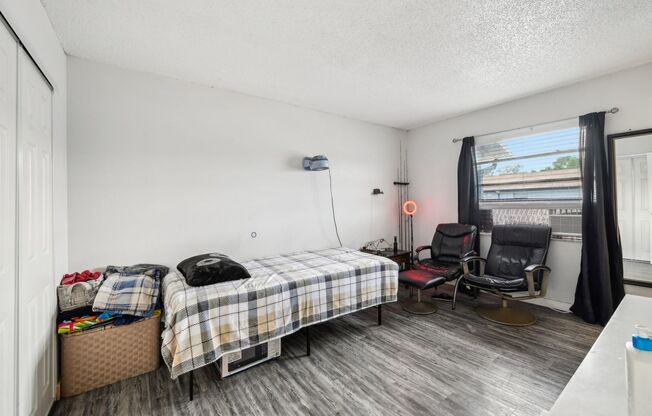 2 beds, 2 baths, 1,125 sqft, $1,650, Unit 7