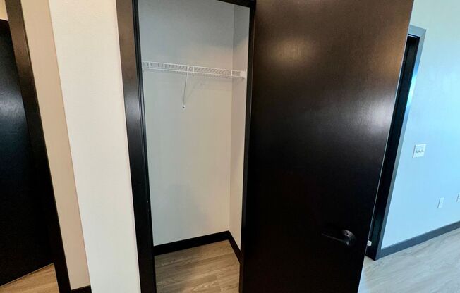 1 bed, 1 bath, $1,275, Unit 303