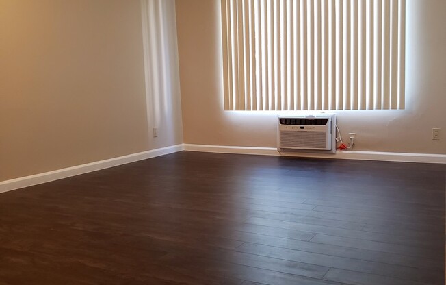 1 bed, 1 bath, 541 sqft, $1,645, Unit 1928-209