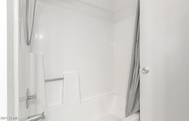 2 beds, 2 baths, $1,795