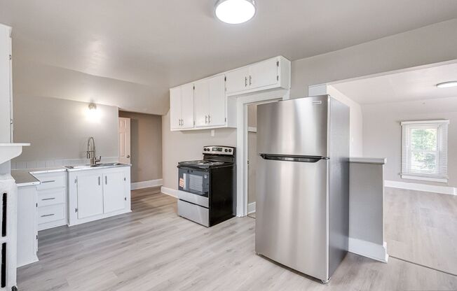 1111 Oviatt St, Kaukauna