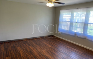 3 beds, 2 baths, $1,295