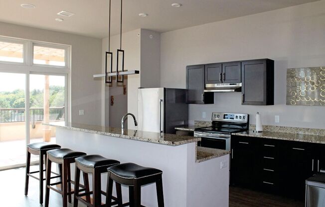 1 bed, 1 bath, 650 sqft, $1,695, Unit 7710-406