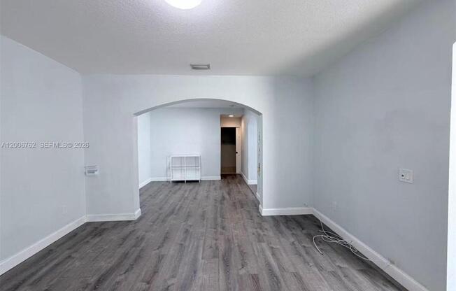 15810 SW 40 ST