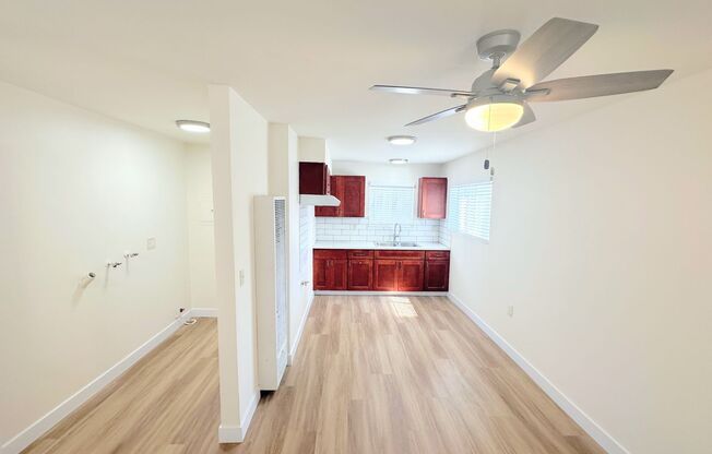 Townhome Apartments Ready for Move In! 2bd/2.5 baths with parking