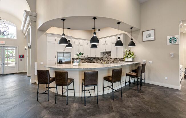 1 bed, 1 bath, 618 sqft, $1,429, Unit 3398-104