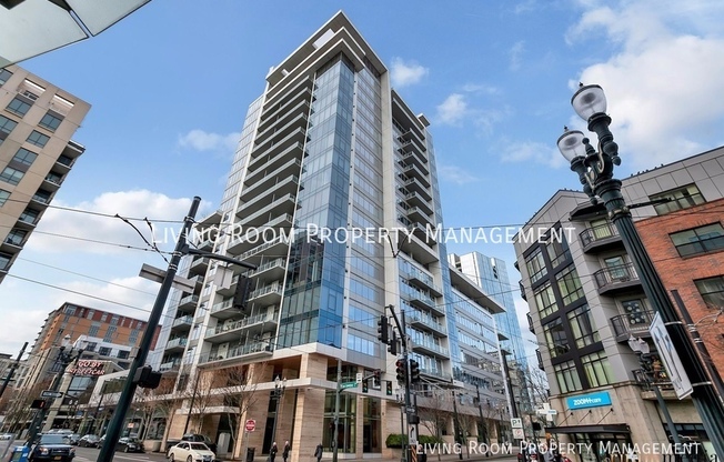 1001 NW Lovejoy Street #803