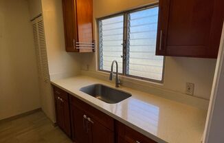 1 bed, 2 baths, $2,000