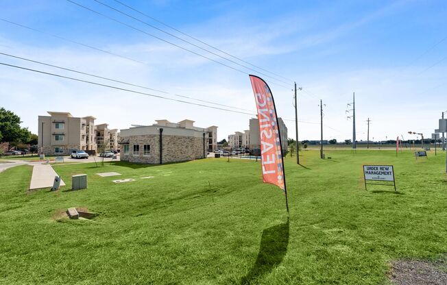1 bed, 1 bath, 712 sqft, $1,385, Unit 214