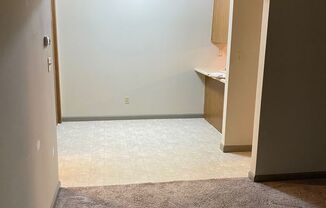 1 bed, 1 bath, 615 sqft, $800, Unit D2