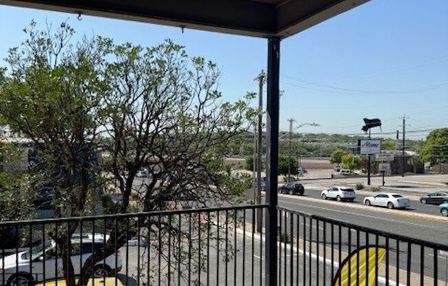 3 beds, 2 baths, 1,256 sqft, $1,500, Unit 09-0902