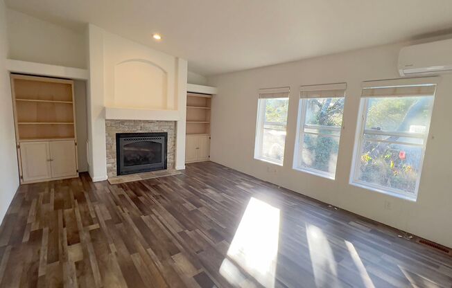 1460 S Columbia St, Seaside, OR 97138