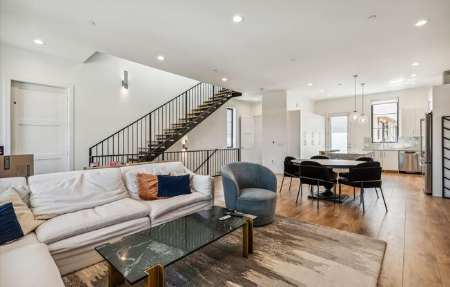 Luxury Rowhome Near Cherry Creek