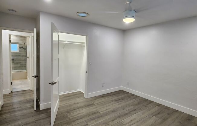 2 beds, 1 bath, $3,750, Unit 1660