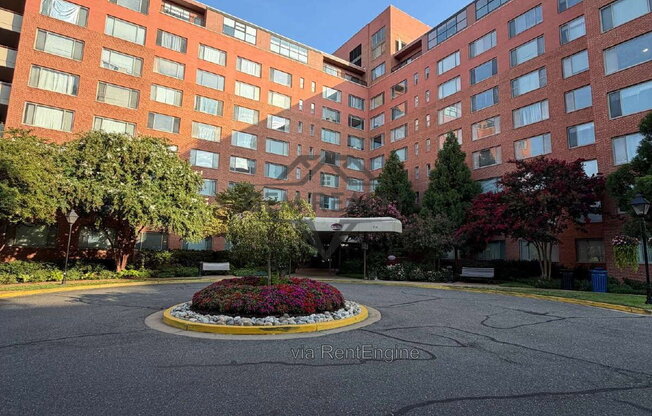 1111 Arlington Blvd. #502