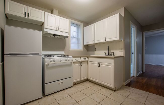 1 bed, 1 bath, 750 sqft, $950, Unit 2