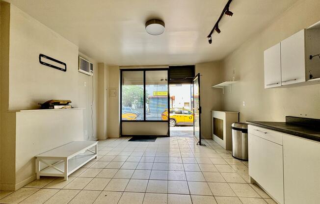 3615 33 ST