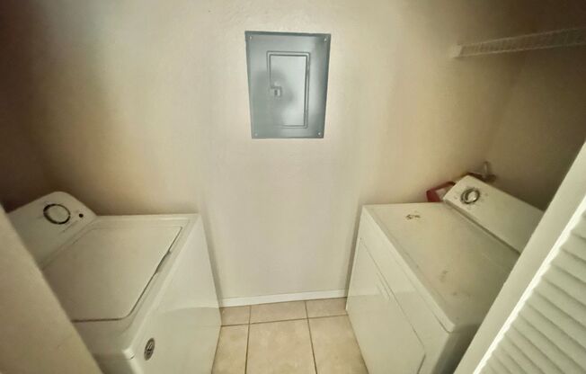 1 bed, 1 bath, 583 sqft, $1,295, Unit r2550n10305