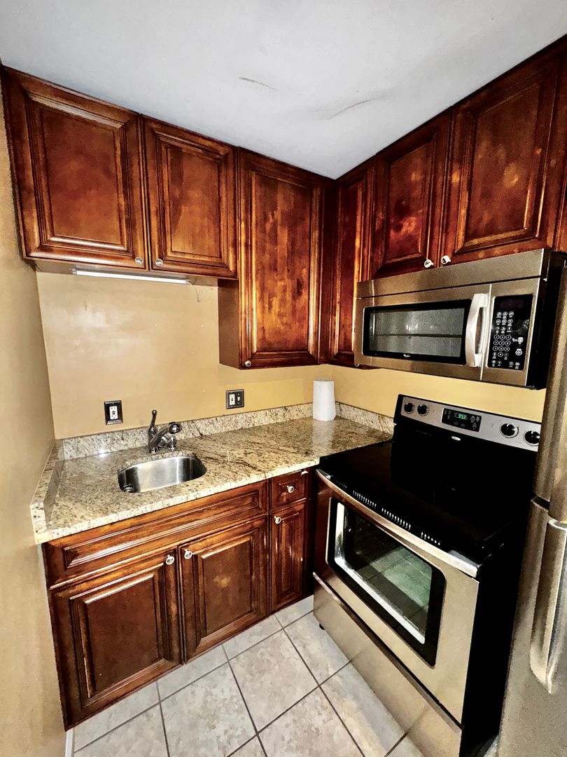 Beach Living 1 bedroom Condo