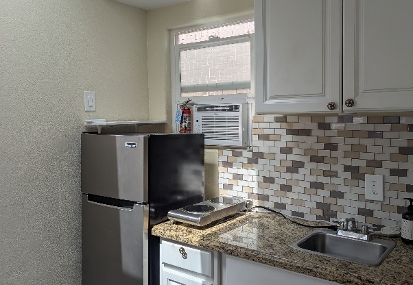 1127 Grand Ave. 3
