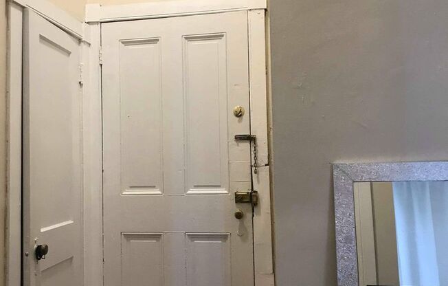 1 bed, 1 bath, 750 sqft, $1,400, Unit G