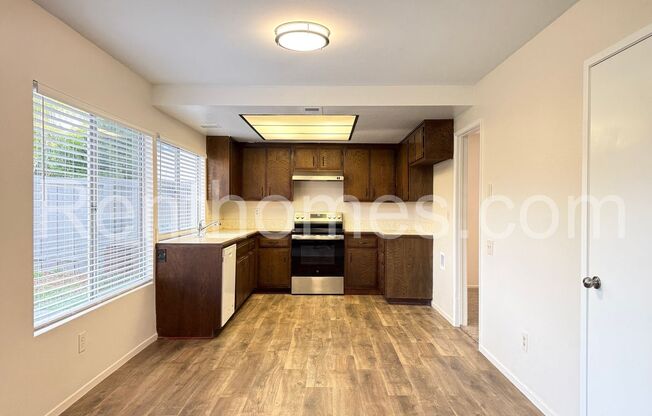 Penasquitos, 13322 Thunderhead Street - Fantastic location near 56 and shopping!