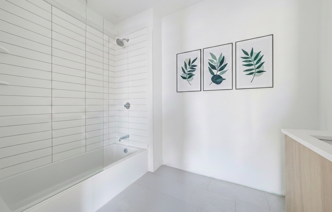 1 bed, 1 bath, 644 sqft, $2,975, Unit 203