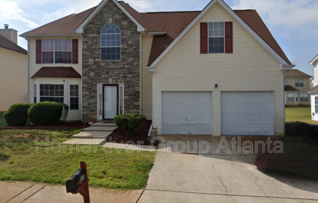 640 COMPTON LN