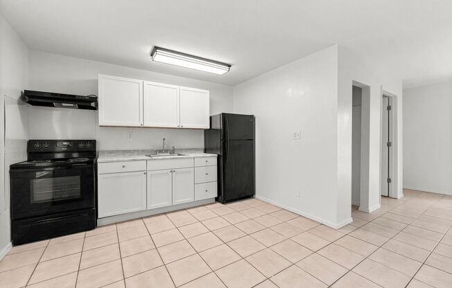 Studio, 1 bath, 480 sqft, $1,600, Unit Sunrise Circle B