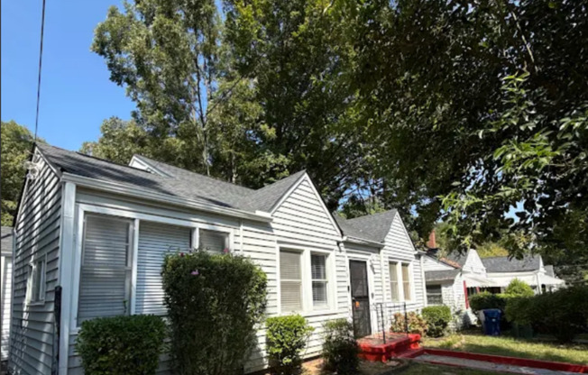 4 Bed 2 Bath in Atlanta!