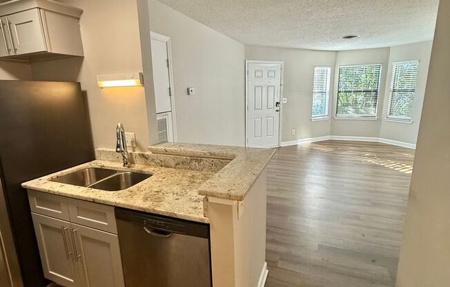 1 bed, 1 bath, 670 sqft, $1,195, Unit 415-2B