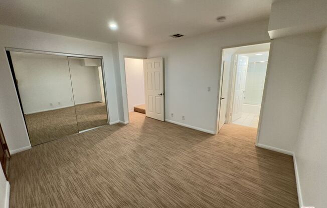 2 beds, 3 baths, 1,330 sqft, $4,250, Unit 4