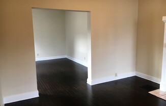 3 beds, 1 bath, 1,100 sqft, $1,450, Unit 129