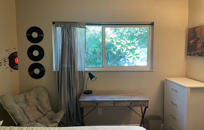 High-Quality Riverside Room Rental