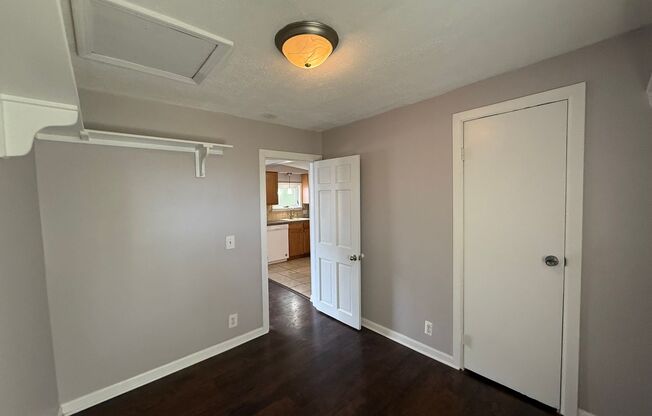 Charming 2-Bedroom Home in Godwin Heights – Great Location!