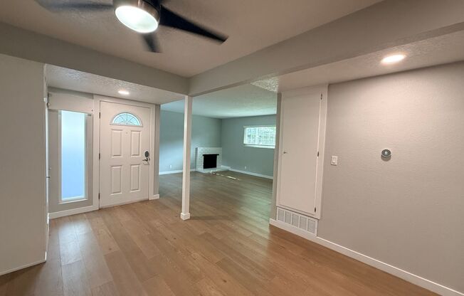 2 beds, 1 bath, 1,012 sqft, $2,895, Unit 1Q01