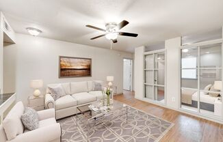 2 beds, 1 bath, 800 sqft, $1,168, Unit 506