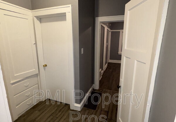 1536 N 38 ST
