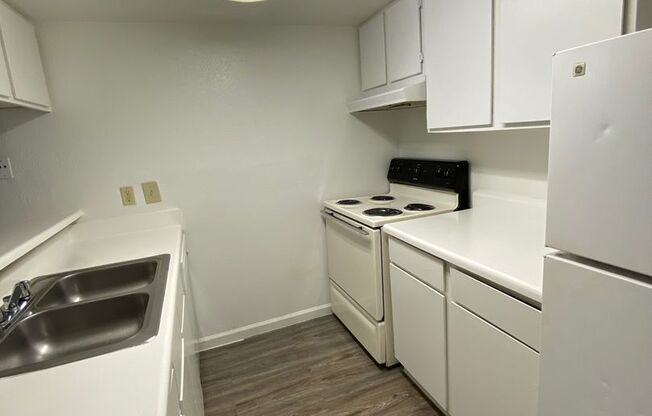 2 beds, 2 baths, 1,003 sqft, $1,050, Unit 2701