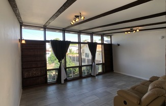 2 beds, 1 bath, $1,500