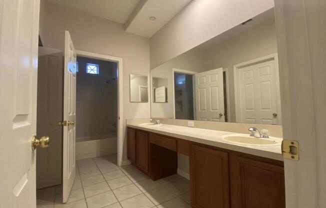 4 beds, 2 baths, 2,301 sqft, $2,350