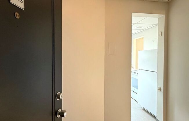 1 bed, 1 bath, 540 sqft, $1,595, Unit 418