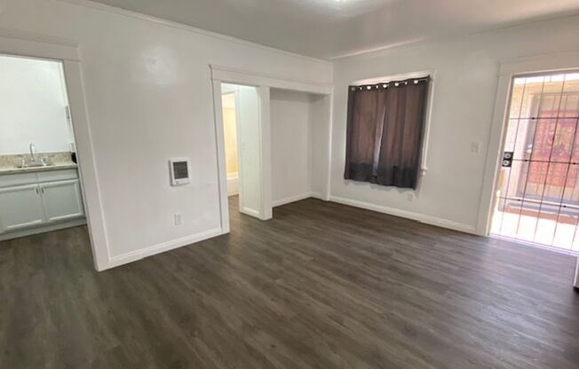 Studio, 1 bath, $1,595