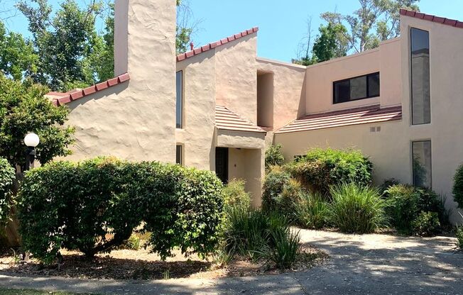 Ojai's Creekside Village Condo!