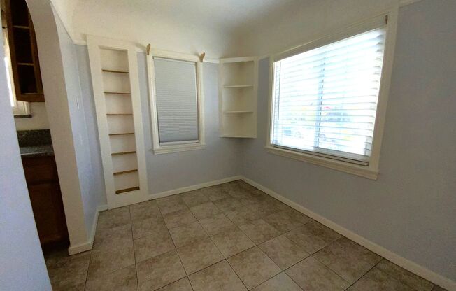 For Rent – 2 Bedroom / 1 Bath Home in Alhambra