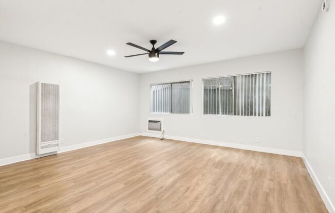 Studio, 1 bath, 595 sqft, $1,648, Unit 211